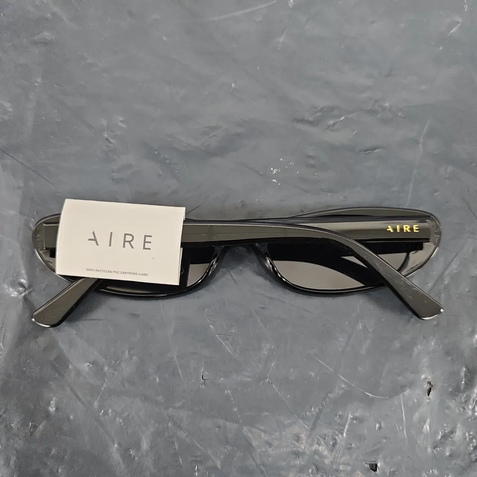 AIRE AVIOR SUNGLASSES - BLACK