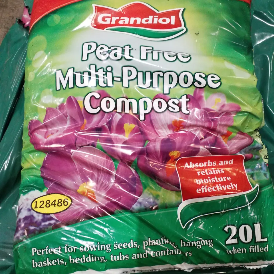 PALLET CONTAINING APPROXIMATELY 60 BAGS OF PEAT FREE MULTI-PURPOSE COMPACT