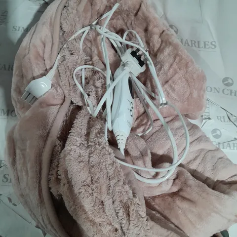 COZEE HOME VELVETSOFT HEATED THROW IN PINK