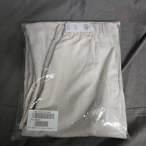 BAGGED HOLLISTER LIVVY ULTRA HIGH-RISE WIDE-LEG PANTS IN CREAM - SMALL SHORT