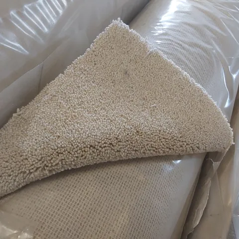 ROLL OF QUALITY DURHAM TWIST PORRIDGE CARPET - APPROXIMATELY 4.1 x 4m