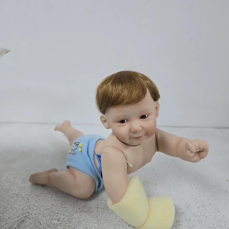 ASHTON-DRAKE GALLERIES BABY DOLL