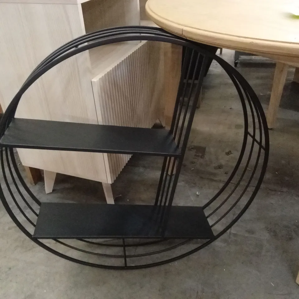 BOXED WING GATE 3 PEICE METAL ACCENT SHELF