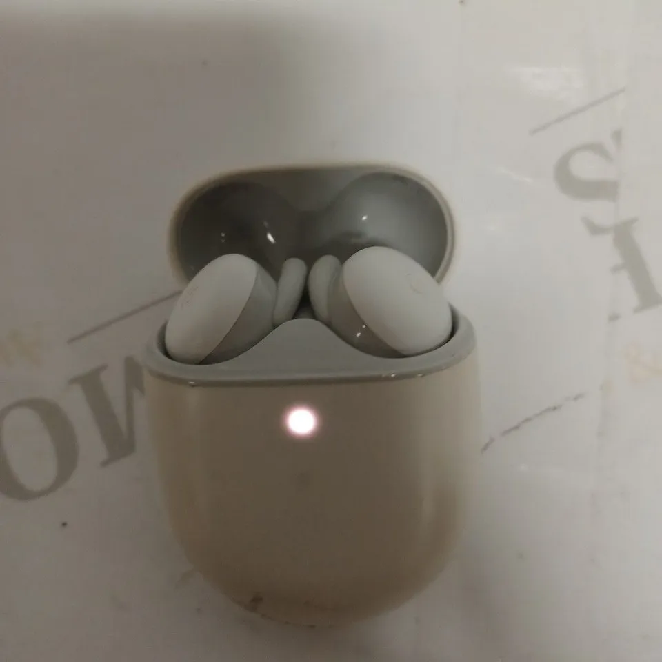 GOOGLE PIXEL WIRELESS EARBUDS 