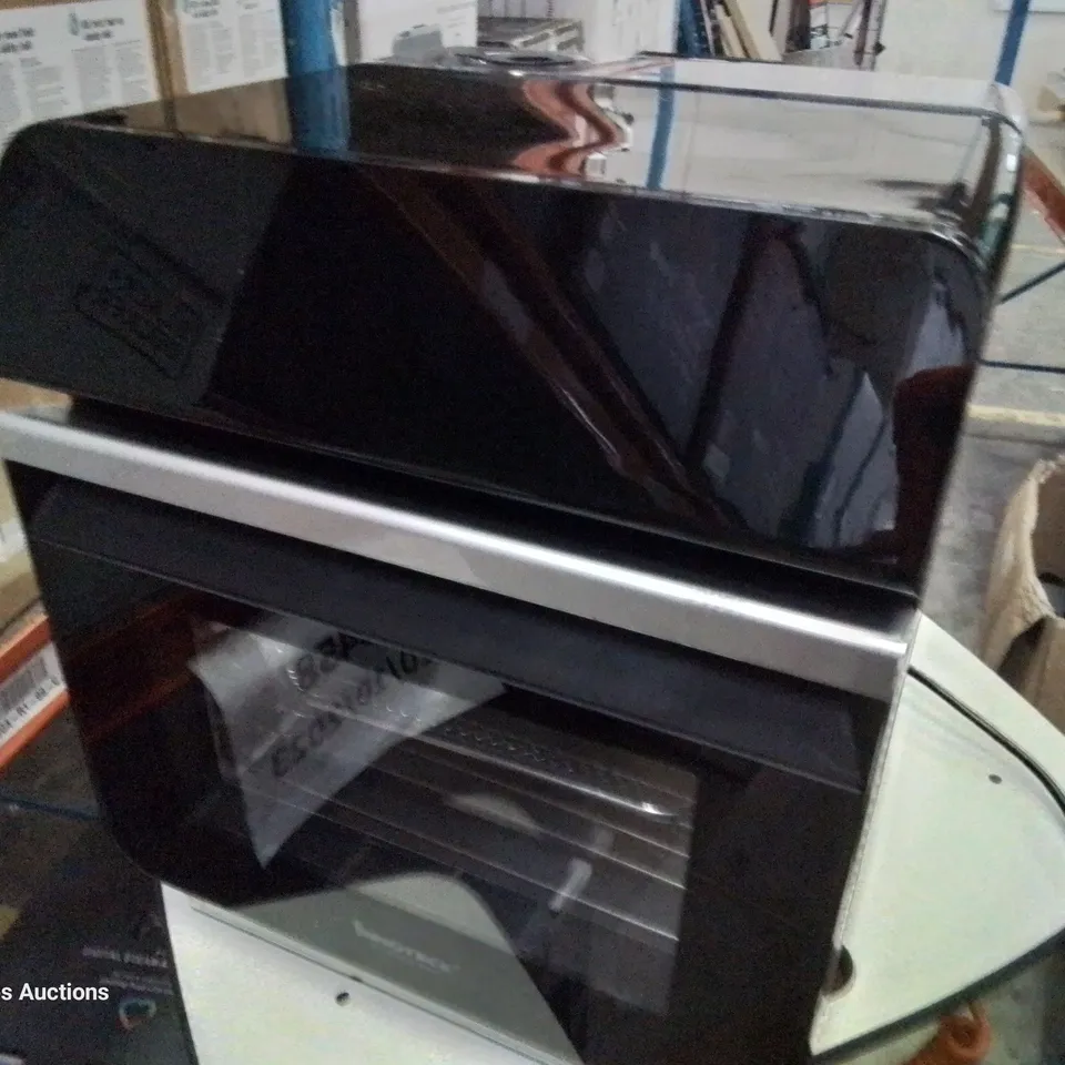 BOXED INNOTECK KITCHEN PRO 9 IN 1 DIGITAL STEAM AIR FRYER OVEN