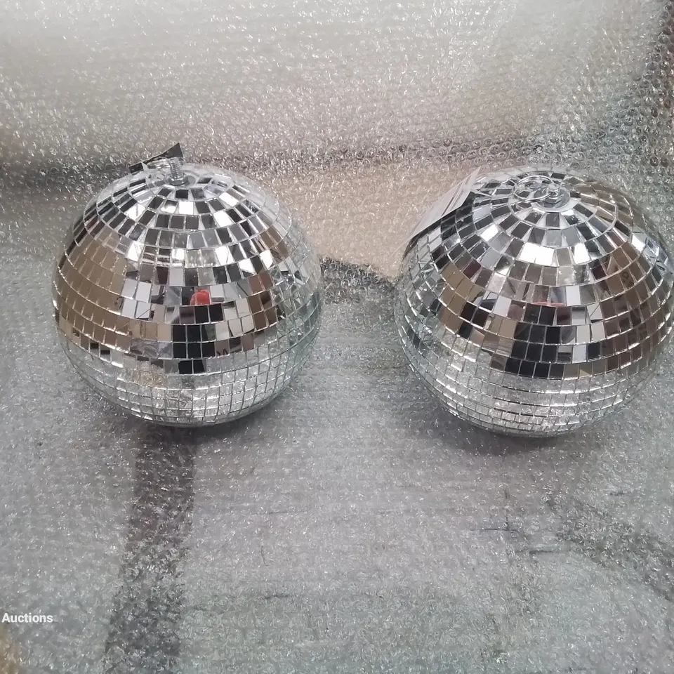 A BOX OF 6 LARGE MIRROR DISCO BALLS