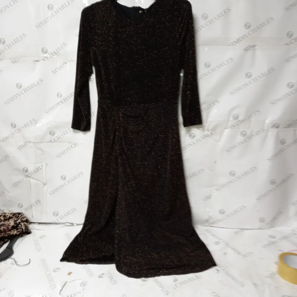 BOX OF APPROXIMATELY 10 WOMEN'S CLOTHING INCLUDING DRESSES, PANTS, TOPS ETC 