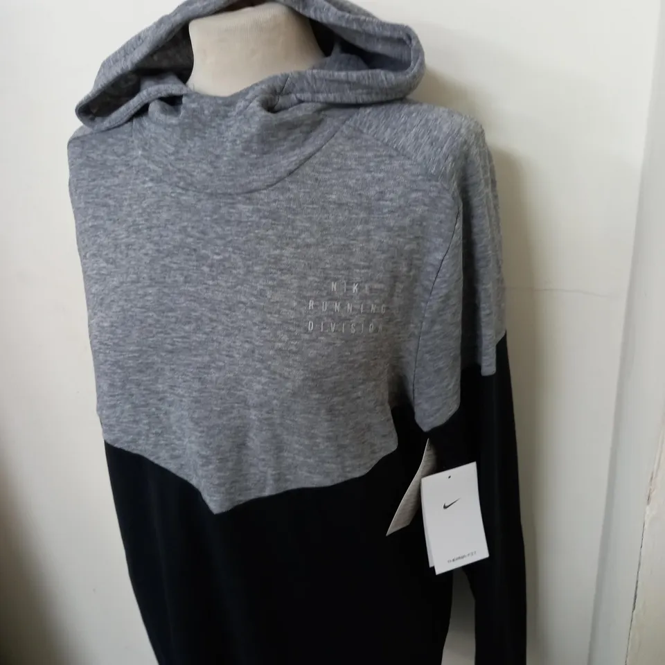 NIKE RUNNING DIVISION HOODIE SIZE S