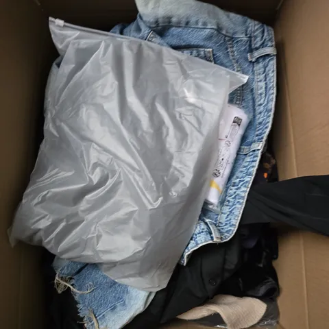 LARGE BOX OF APPROXIMATELY 25 ASSORTED CLOTHING ITEMS IN VARIOUS COLOURS, STYLES AND SIZES - COLLECTION ONLY