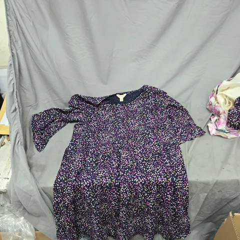 SEASALT CORNWALL ORGANIC COTTON TOP – NAVY WITH MULTICOLOURED DOTS – UK 12