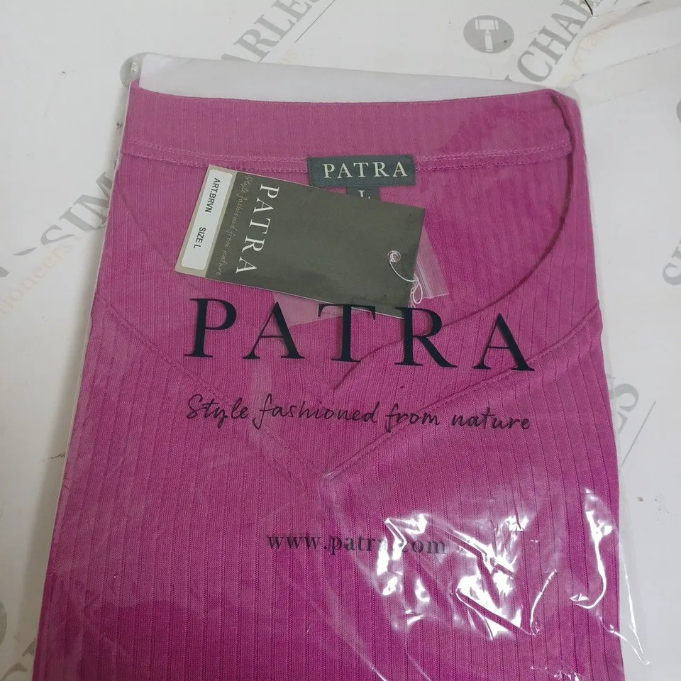 PATRA PINK V NECK TOP - SIZE LARGE