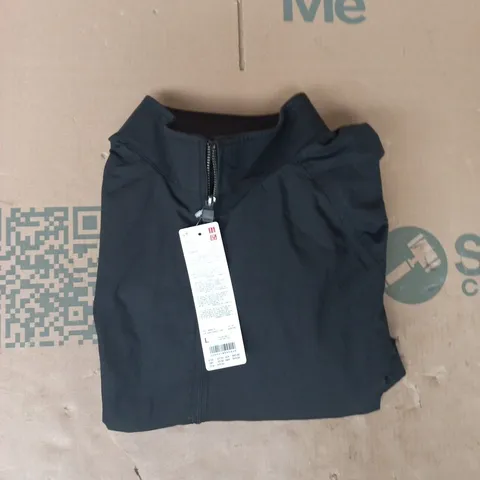 UNIQLO HARRINGTON JACKET IN BLACK SIZE LARGE