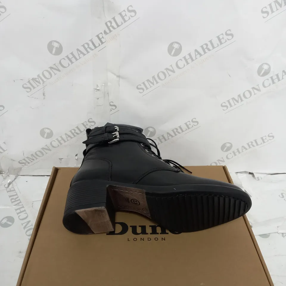 BOXED PAIR OF DUNE PAXAN BOOT BLACK LEATHER SIZE 6 