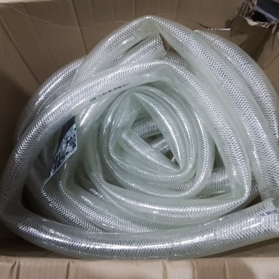 LOT OF ASSORTED ITEMS TO INCLUDE ARTIFICIAL CHRISTMAS TREE, PLASTIC TUBING AND POS STAND