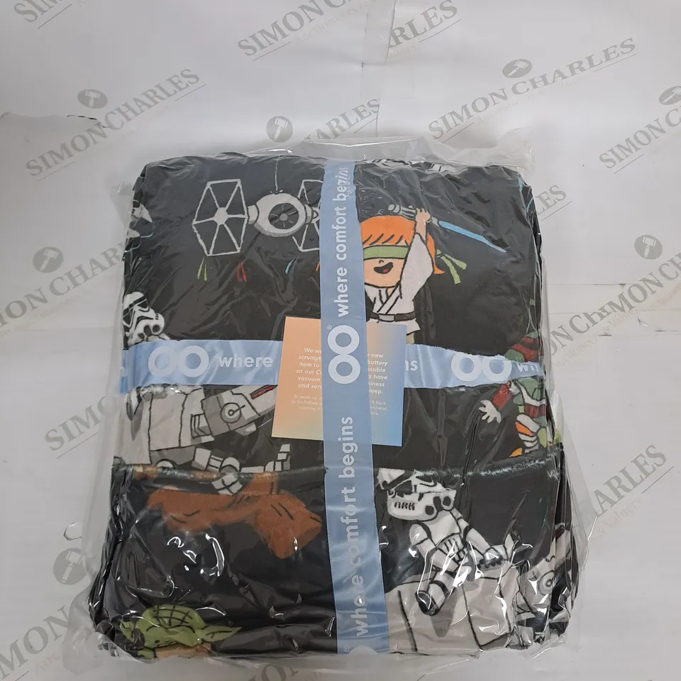 OODIE HOODED OVERSIZED BLANKET - STARWARS
