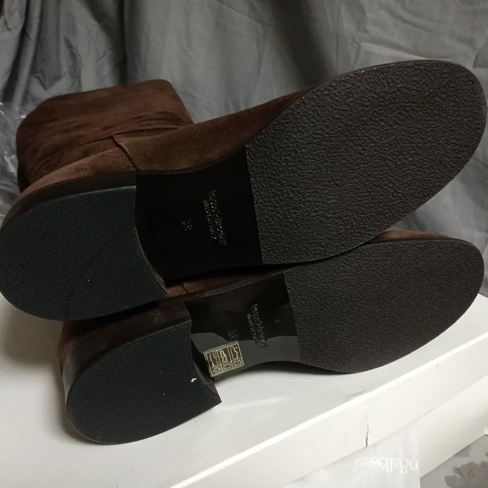 RUSSELL & BROMLEY INTOUCH BROWN SUEDE KNEE-HIGH BOOT – EU38 (UK5)