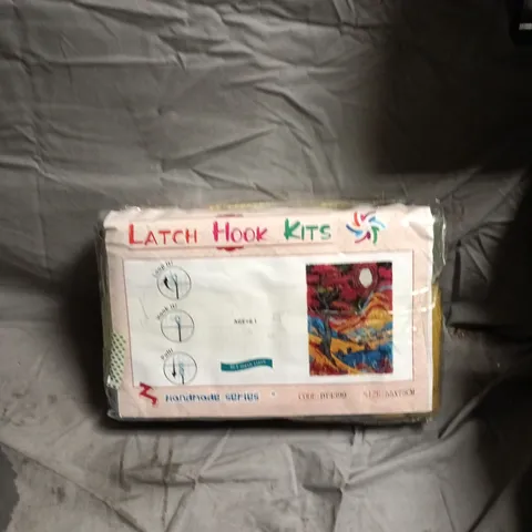 LATCH HOOK KIT β CRAFT KIT IN ORIGINAL PACKAGING