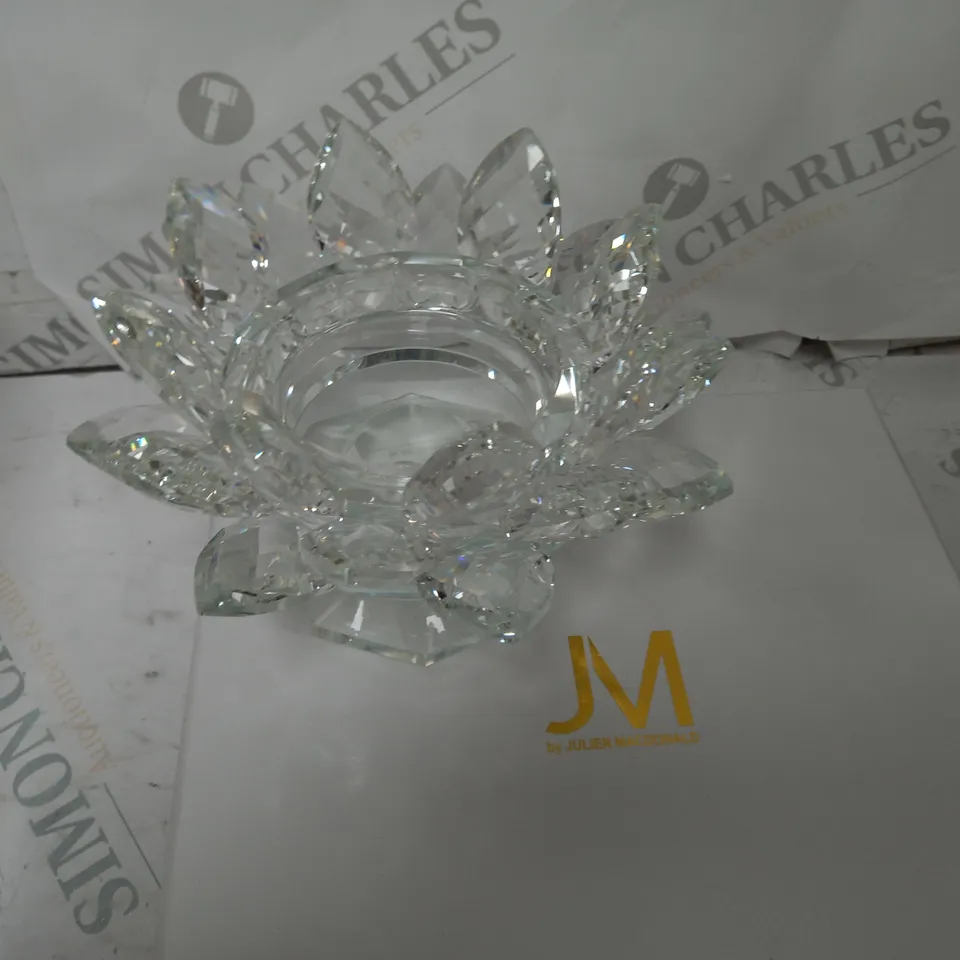 JULIEN MACDONALD LOTUS FLOWER ON FOOTBED 