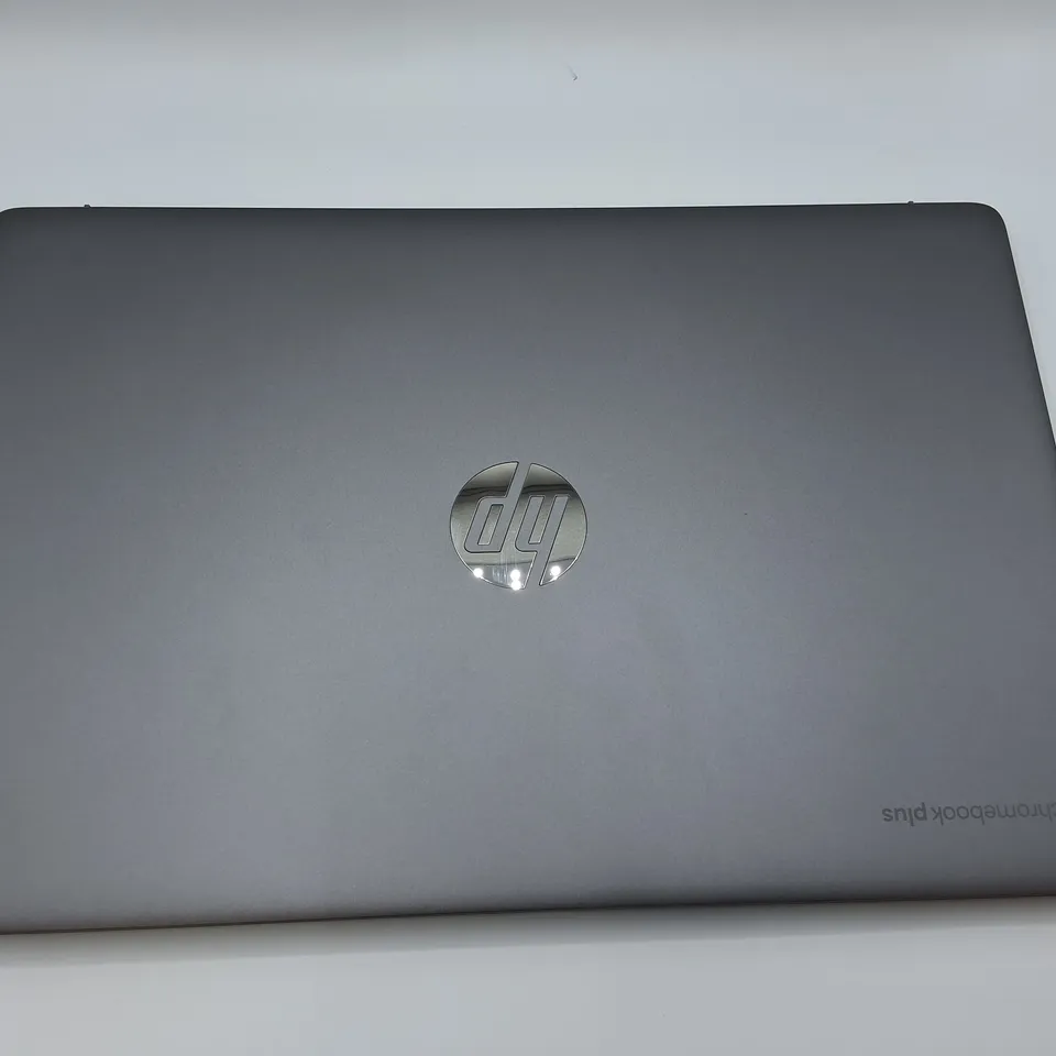 HP CHROMEBOOK PLUS INTEL I-3 LAPTOP IN SILVER - 15A-NB0004NA