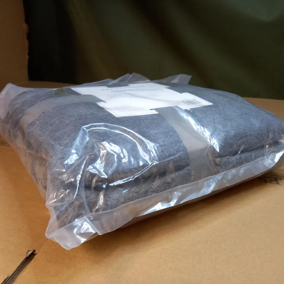 PACKAGED BRENTFORDS GREY TEDDY SUPERSOFT SINGLE DUVET SET