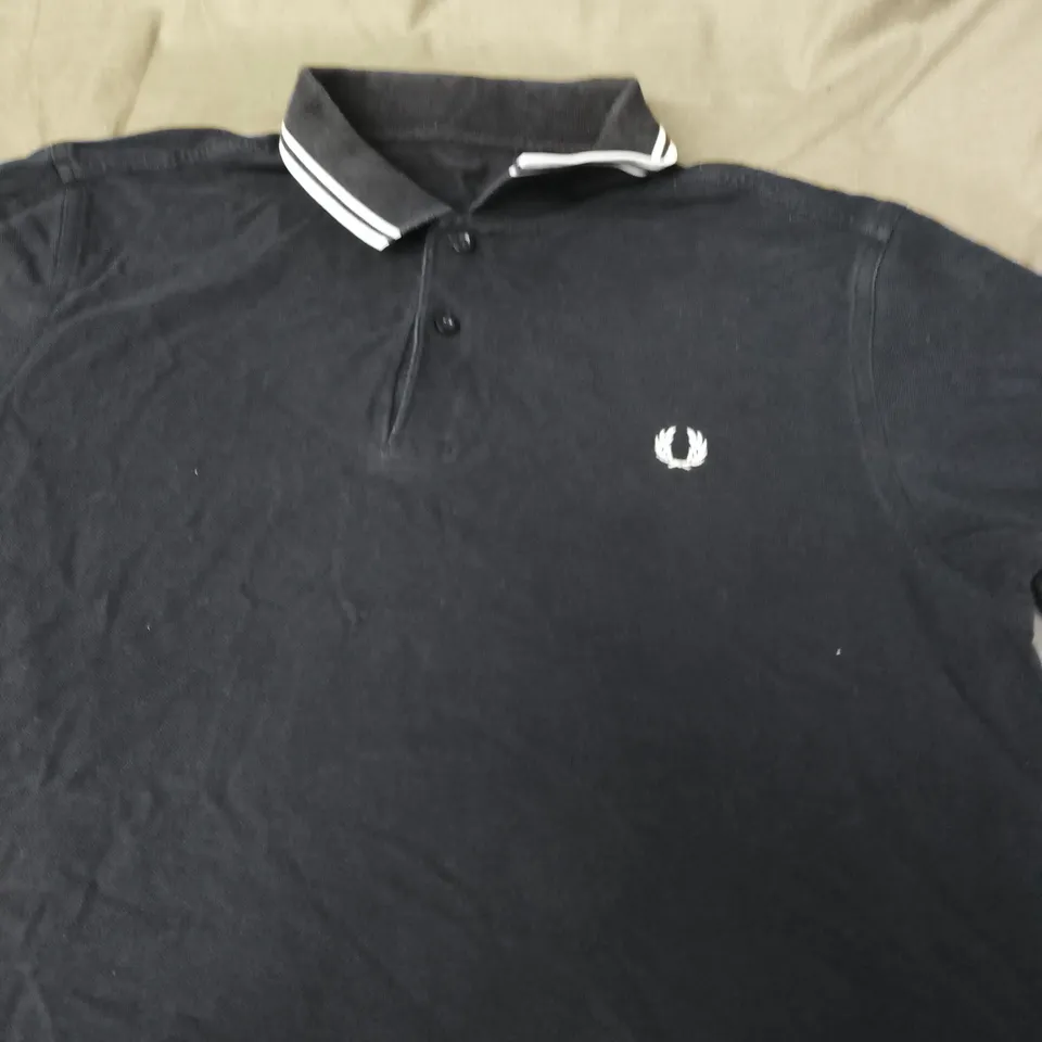FRED PERRY BLACK POLO SHIRT - SIZE UNSPECIFIED
