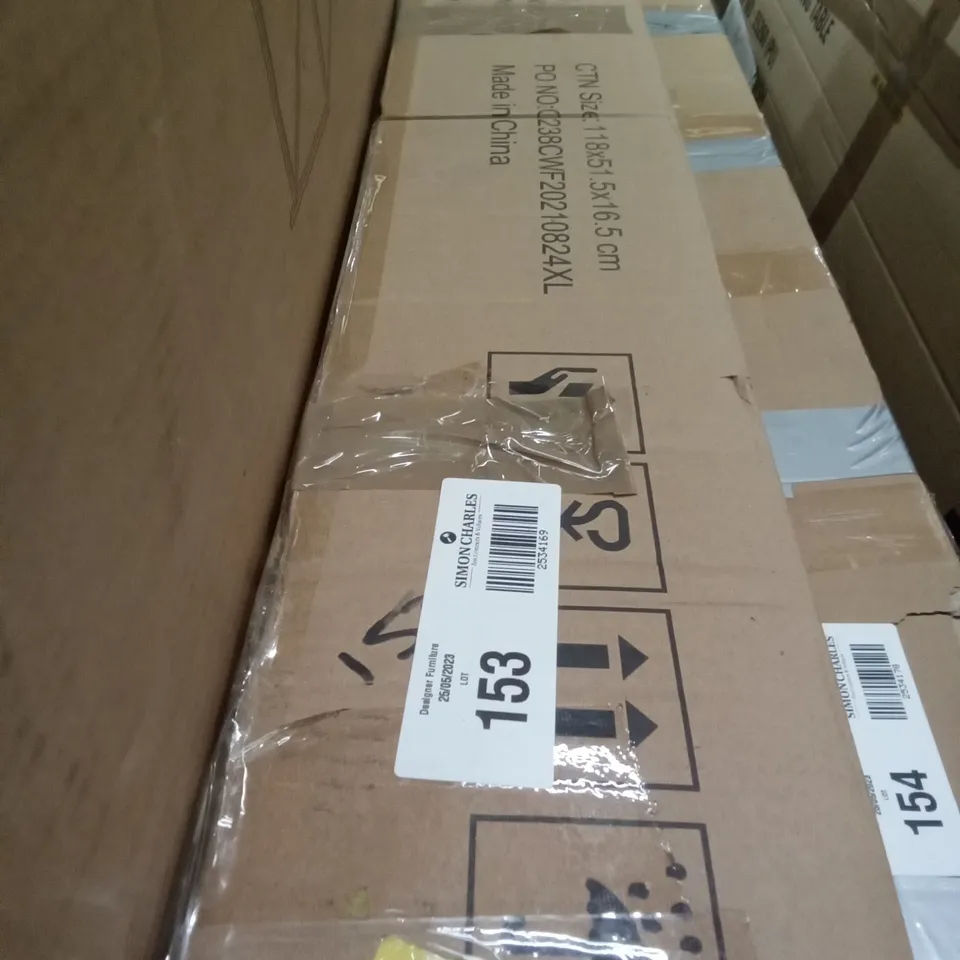 BOXED 105CM MODERN HIGHGLOSS COFFEE TABLE WITH LED