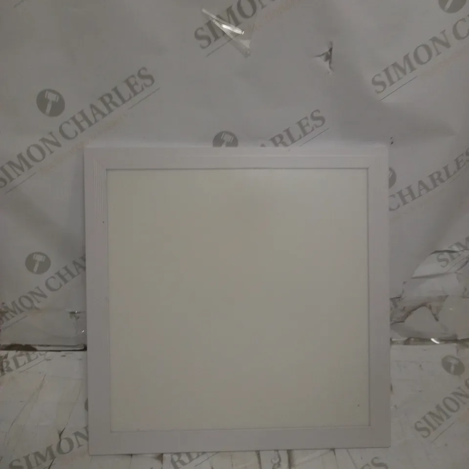 WHITE SQUARE LED CEILING LIGHT 