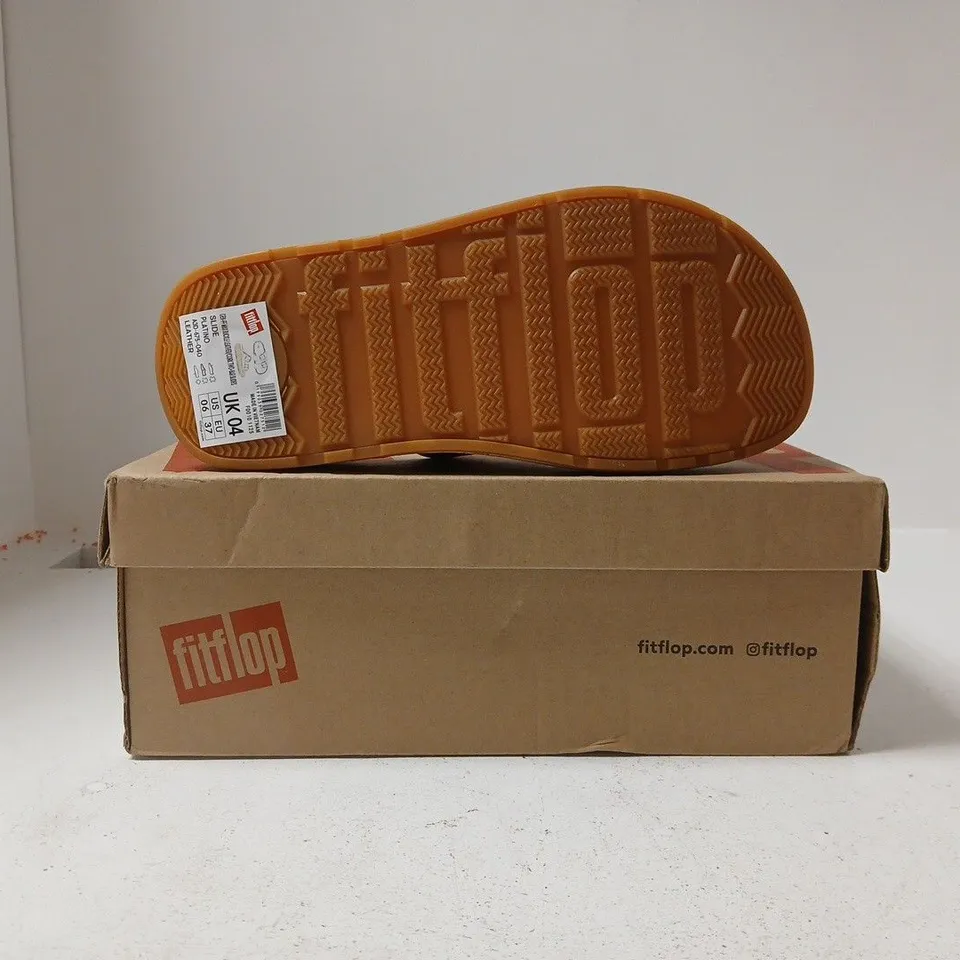 BOXED PAIR OF FITFLOP OPEN TOE PLATFORM SANDALS IN GOLS SIZE UK 4