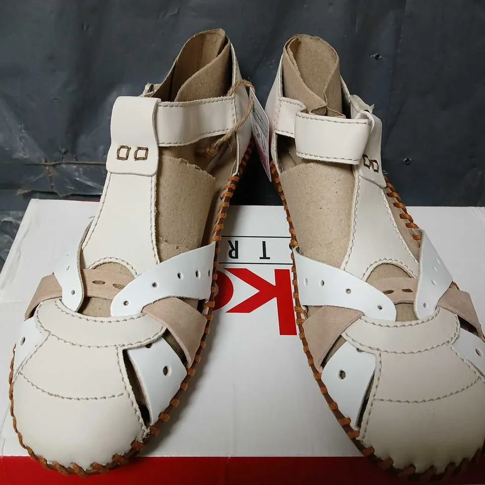 BOXED RIEKER OPENED SEWN SHOES IN CREAM - SIZE 6