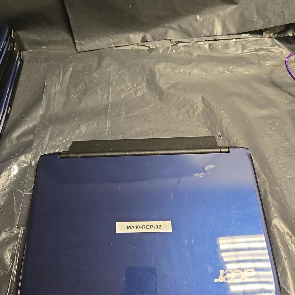 ACER ASPIRE ONE NETBOOK – BLUE - BCM92045NMD