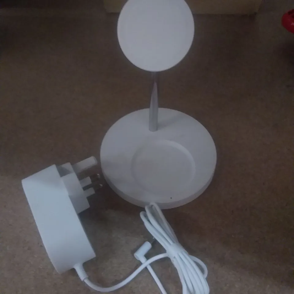 BELKIN 2-IN-1 WIRELESS CHARGER