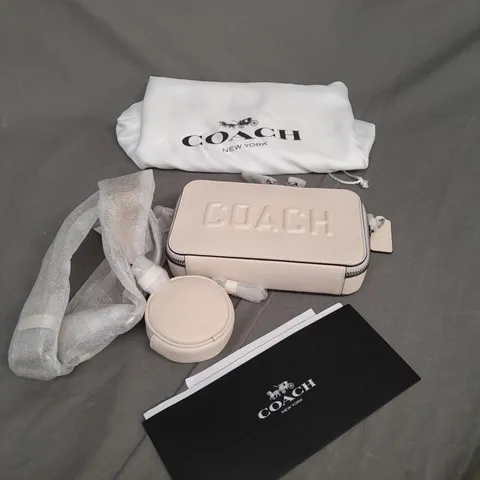 COACH BAG IN CREAM