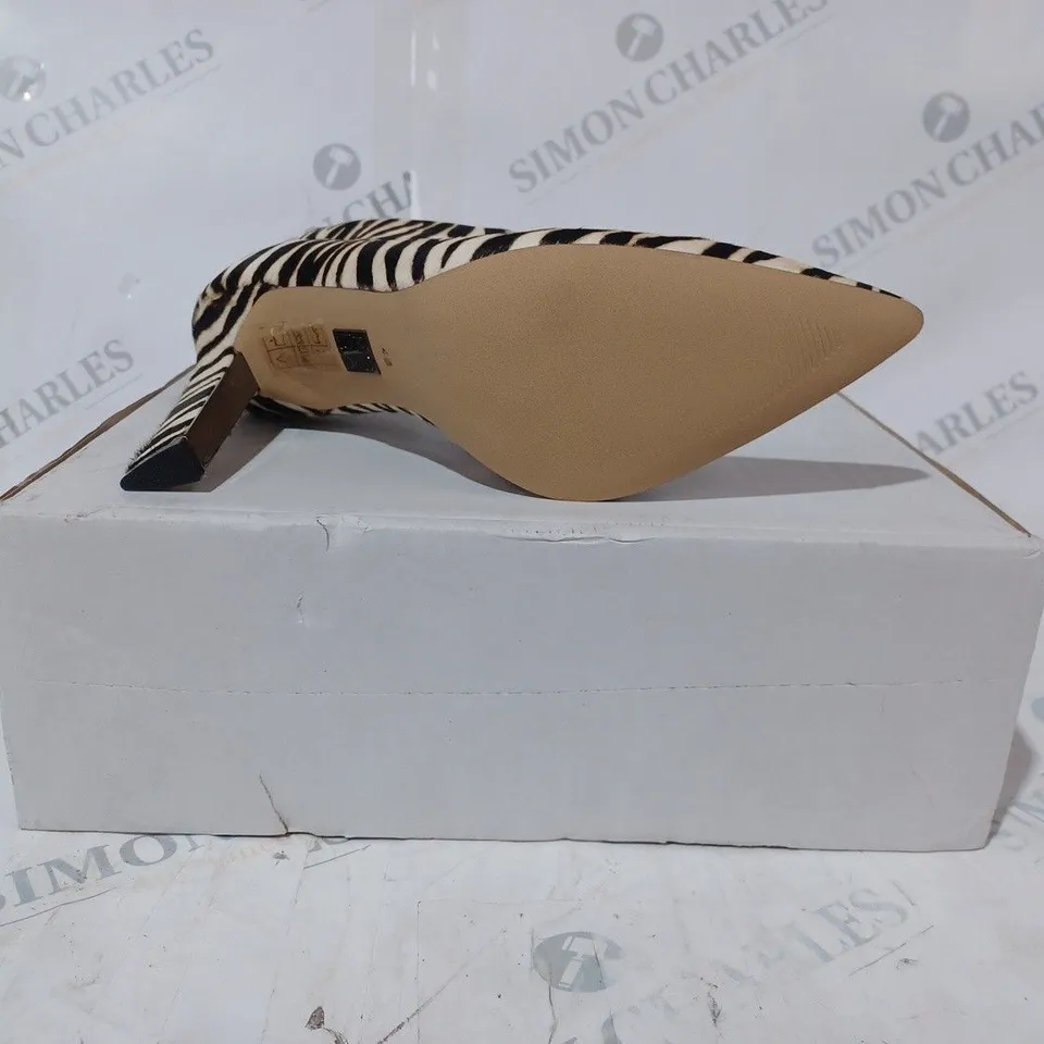BOXED MODA IN PELLE WELDI CALF HAIR V CUT SHOE BOOTS, ZEBRA - SIZE 7