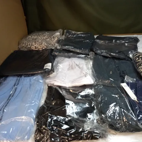 BAG OF APPROX 10 ASSORTED CLOTHING ITEMS TO INCLUDE - MAISON DE NIMES - EMELIA