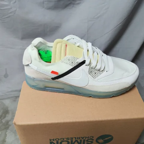 NIKE SNEAKERS, WHITE/OFF-WHITE UPPERS, BLACK SWOOSH – UNISEX UK SIZE 9