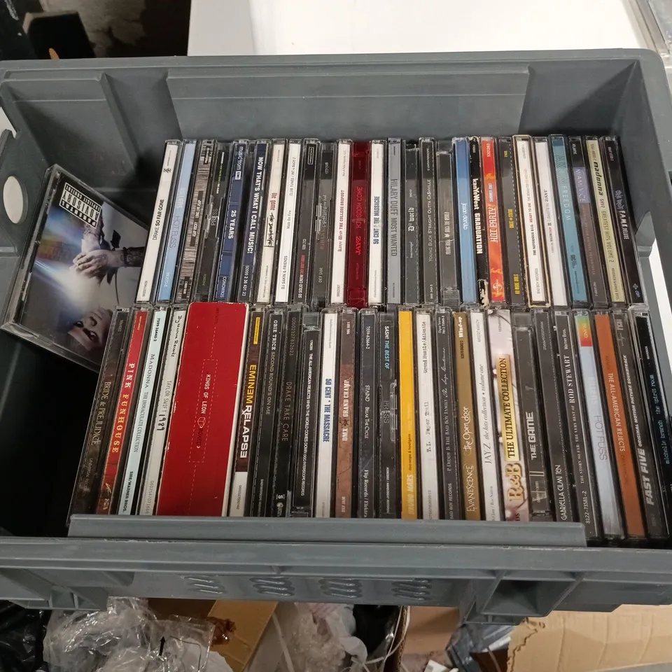 LOT OF APPROXIMATELY 60 ASSORTED CDS TO INCLUDE OZZY OSBOURNE, BEYONCE AND XZIBIT