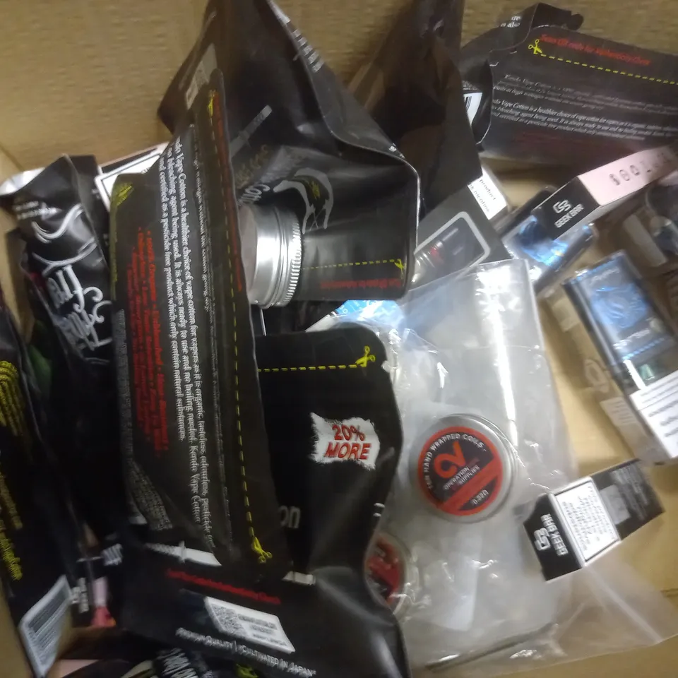 BOX OF APPROX 12 ASSORTED E-CIGARETTES AND DISPOSABLE VAPES