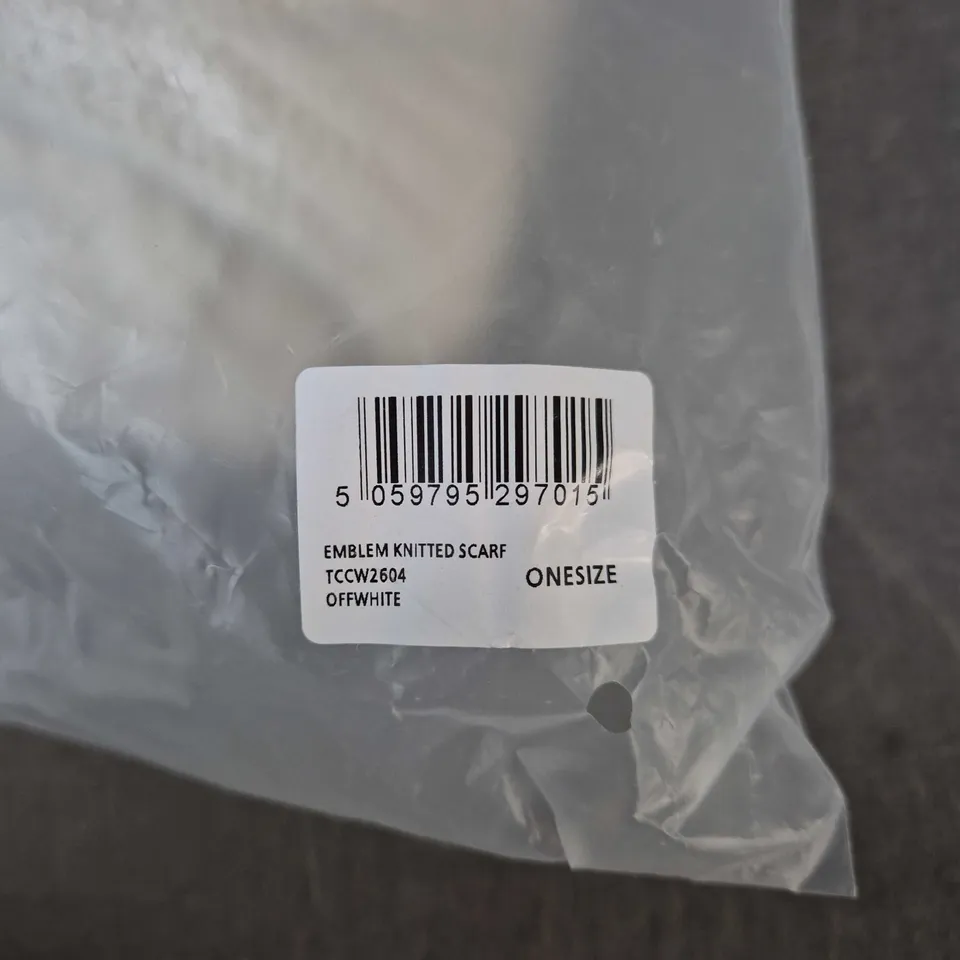 BAGGED THE COUTURE CLUB EMBLEM KNITTED SCARF IN WHITE
