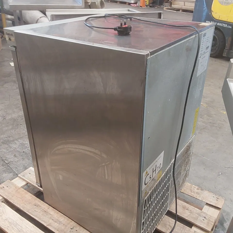POLAR CD081 C-SERIES UNDERCOUNTER FREEZER STAINLESS STEEL 140LTR