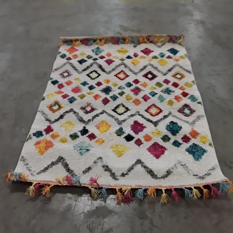 QUALITY DESIGNER MULTI-COLOURED AREA RUG - APPROXIMATELY 170 x 120cm