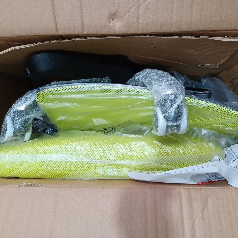 BOXED OFFICE CHAIR IN LIME/BLACK