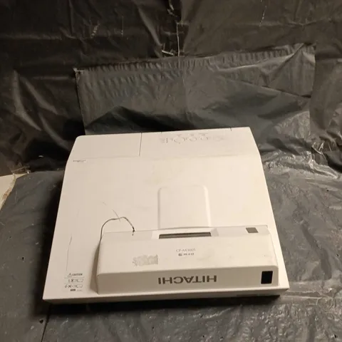 HITACHI PROJECTOR CP-AX1005 