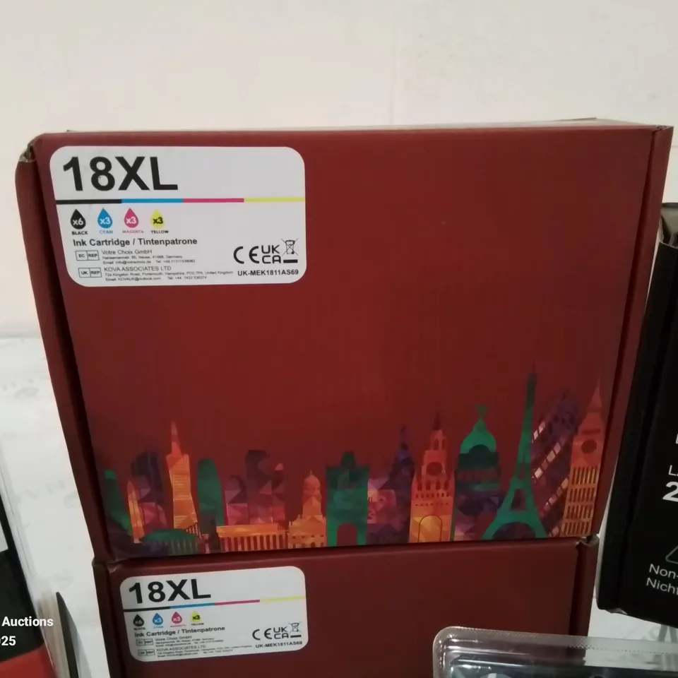 BOX CONTAINING LARGE AMOUNT OF BOXED ELECTRICAL ITEMS TO INCLUDE: INK CARTRIDGES, PHONE SCREEN PROTECTION COVERS, LIGHT BULBS, GAMING REMOTE AND LOTS MORE.