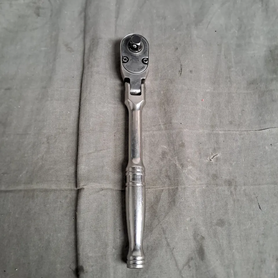 SNAP ON SOCKET WRENCH 