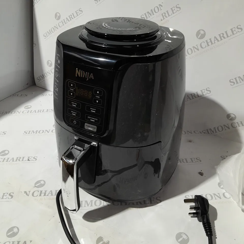 NINJA AIR FRYER 3.8L AF100UK