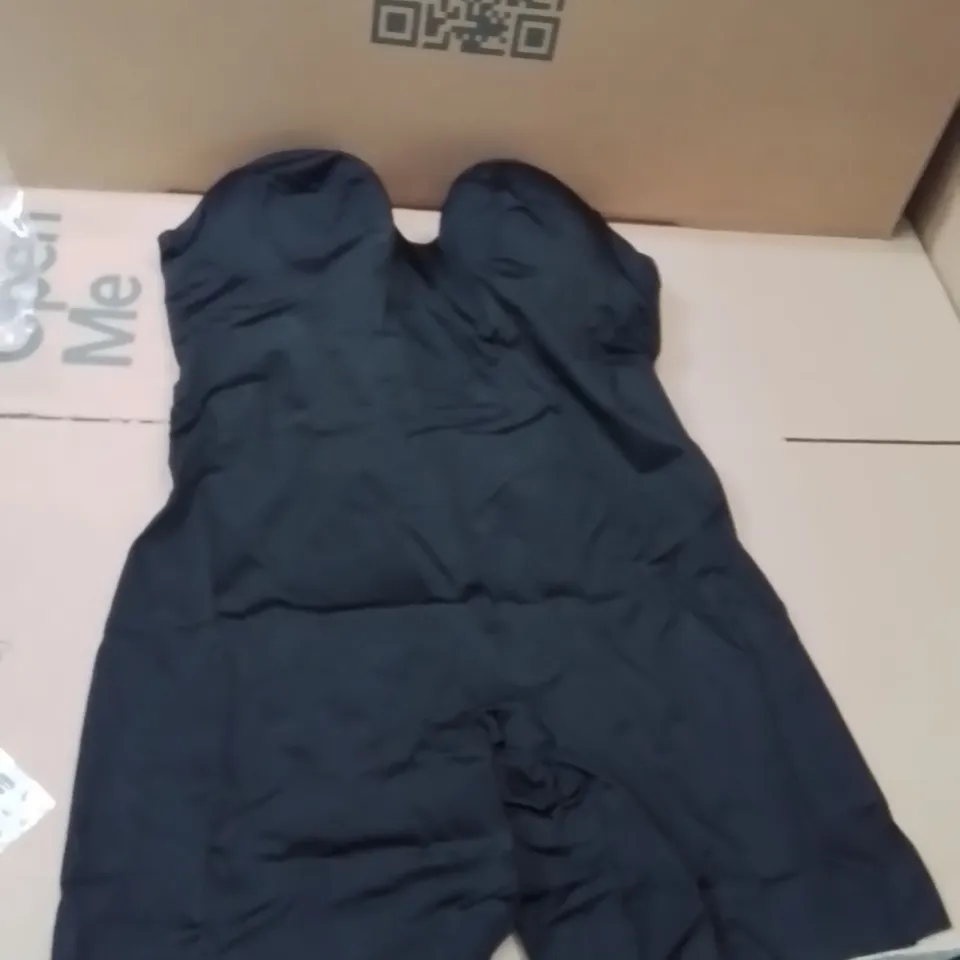 BOXED BRAND NEW APPROXIMATELY 10 MAGISCULPT BLACK BODYSUIT SIZE 40DD