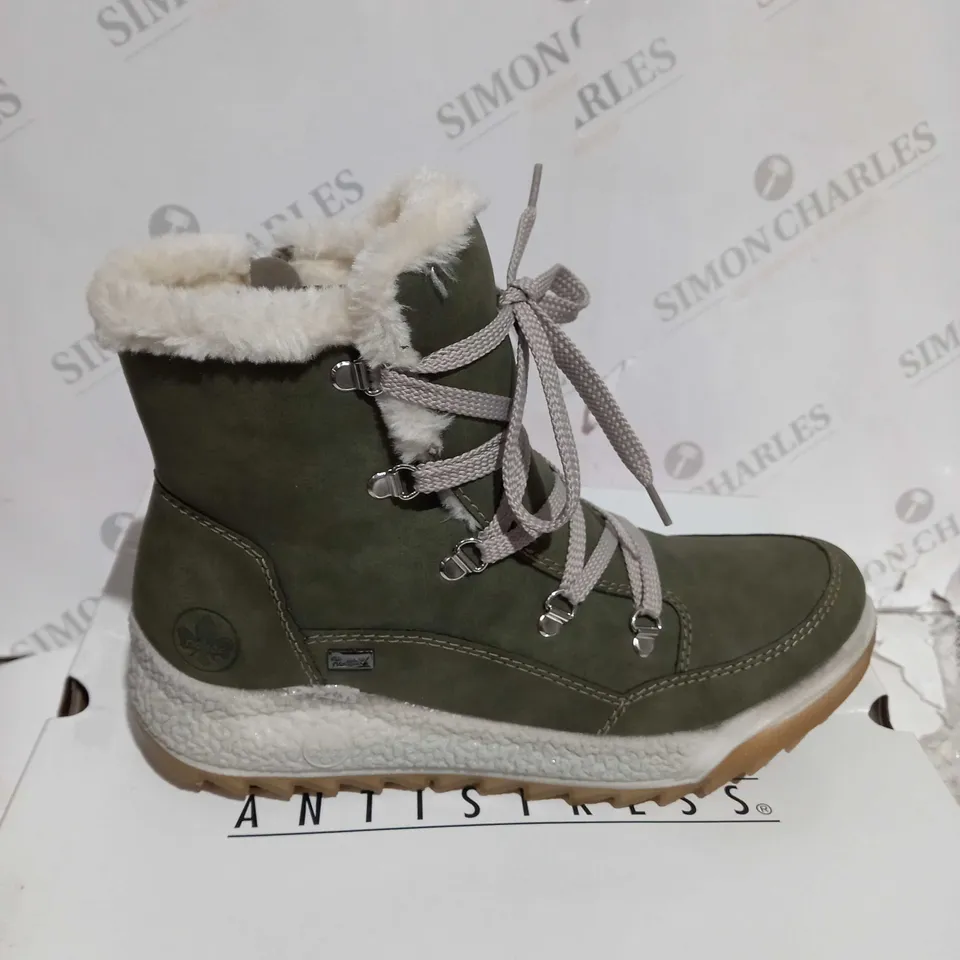 BOXED PAIR OF RIEKER WARM HIKING BOOTS, KHAKI - SIZE 7.5