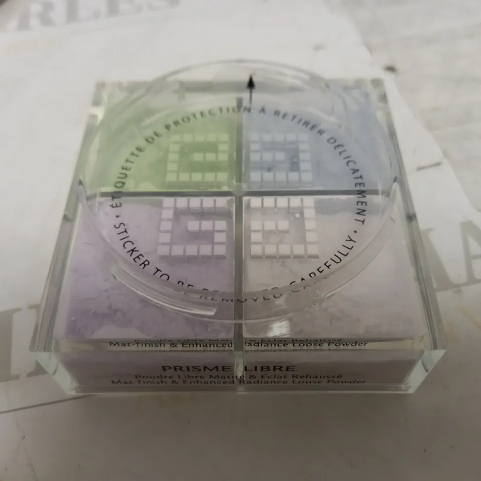 GIVENCHY PRISME LIBRE ENHANCED RADIANCE 4 IN 1 HARMONY LOOSE POWDER IN 1 MOUSSELINE PASTEL