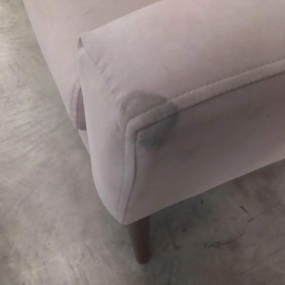 QUALITY BRITISH DESIGNER LOUNGE CO. FLOYD CHAIR ASHEN ROSE FABRIC