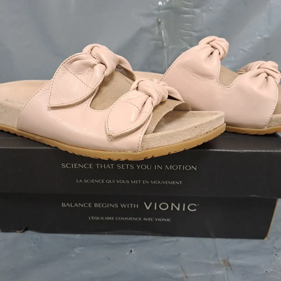BOXED PAIR OF VIONIC OPEN TOE SANDALS IN PINK SIZE UK 6